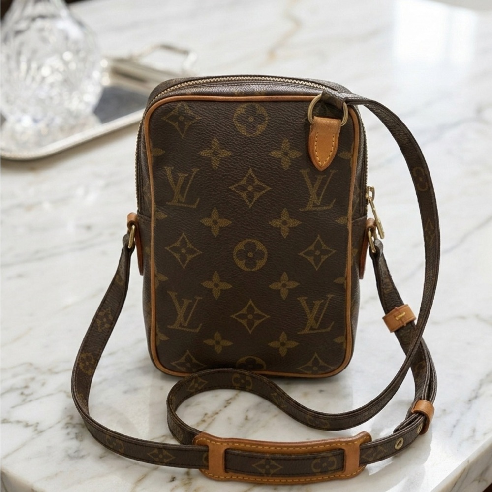 Authentic Louis Vuitton Monogram Amazone Crossbody Bag Vintage LV Shoulder Bag - Picture 4 of 13